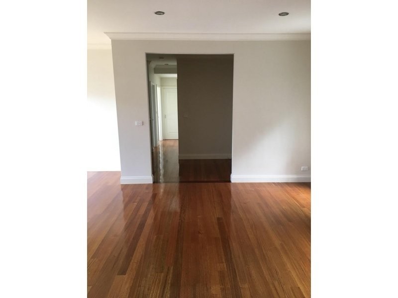 2/46 Hillside Road, Rosanna VIC 3084