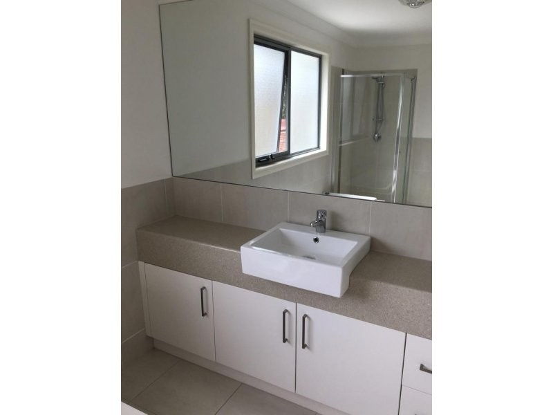 2/46 Hillside Road, Rosanna VIC 3084