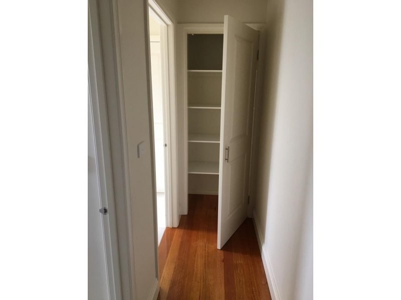 2/46 Hillside Road, Rosanna VIC 3084