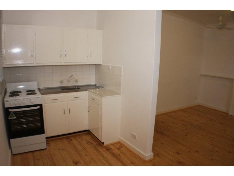 4/37 Pier Street, Glenelg SA 5045