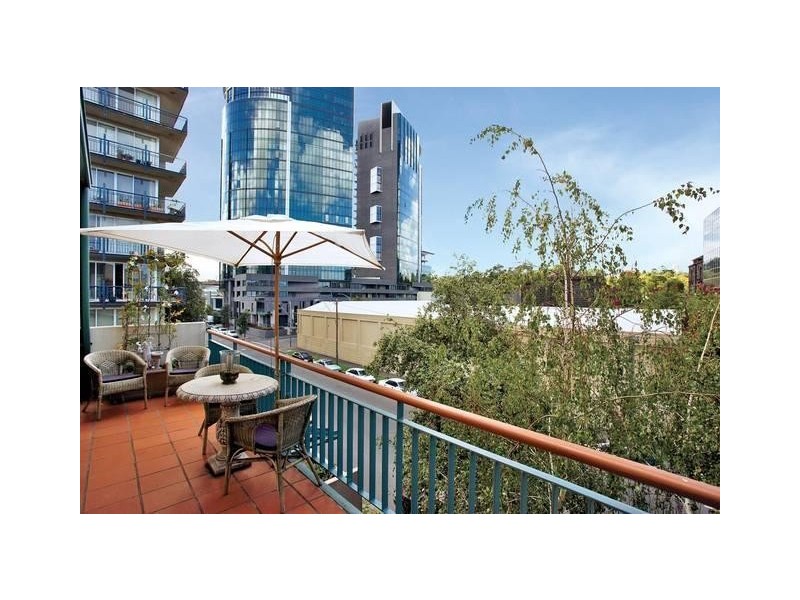 6/18 Wells Street, Southbank VIC 3006