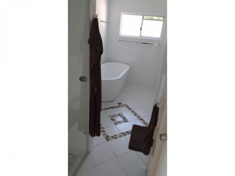 2 Sunset Avenue, Buderim QLD 4556