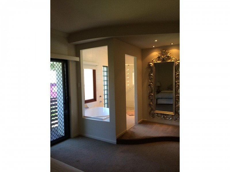 A/9 Ella Street, Red Hill QLD 4059