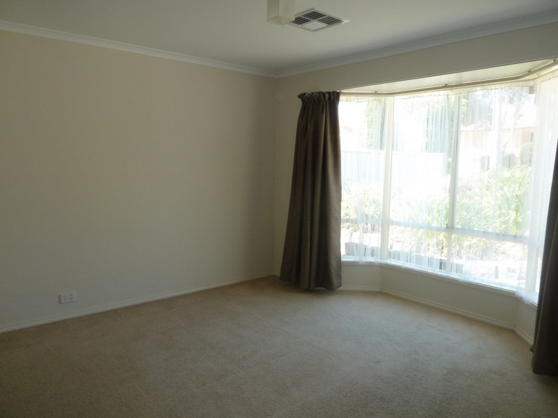 25 Alderman Avenue, Seacombe Gardens SA 5047