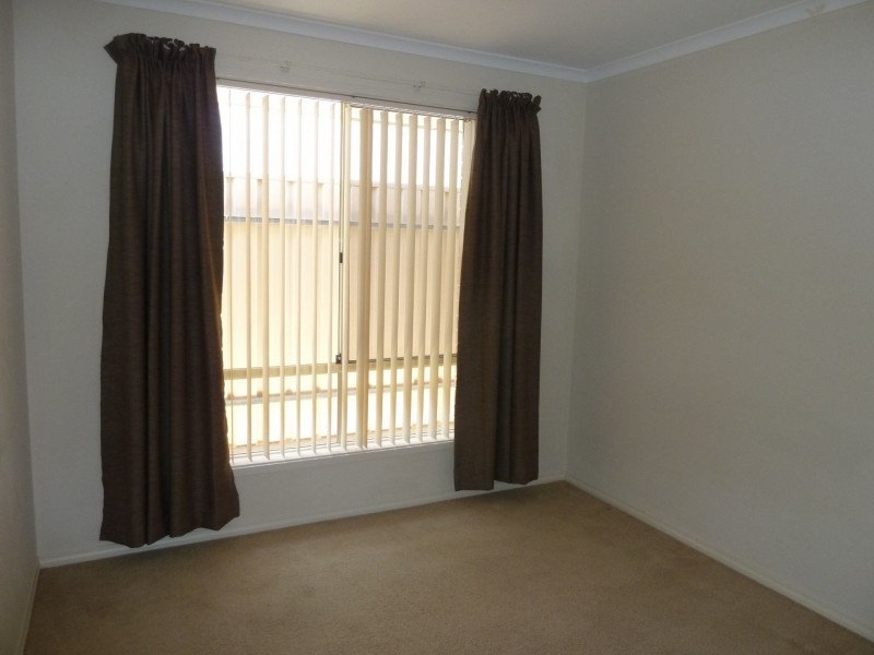 25 Alderman Avenue, Seacombe Gardens SA 5047