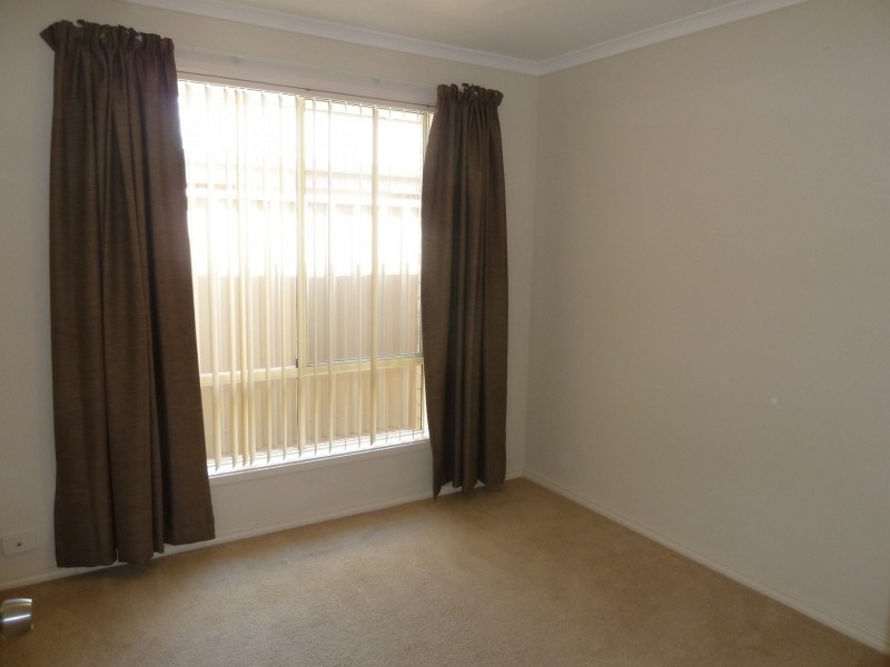 25 Alderman Avenue, Seacombe Gardens SA 5047