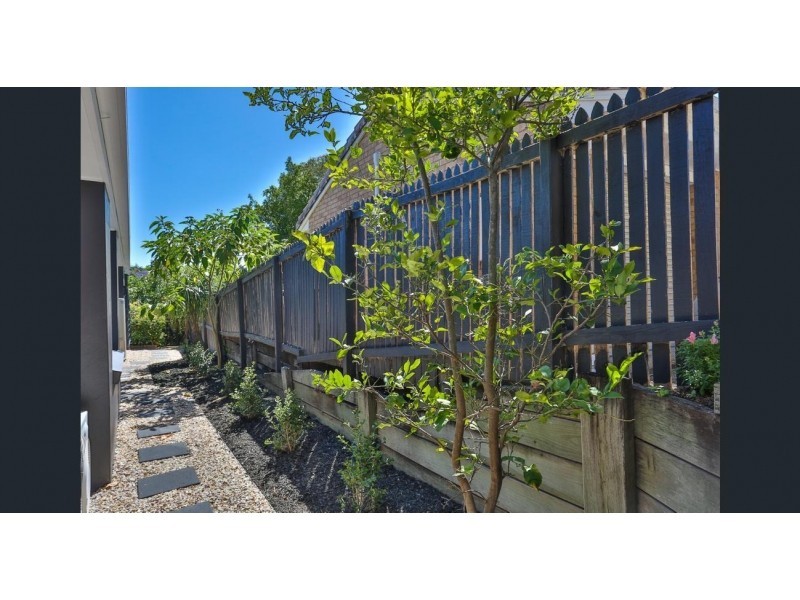 14 Peppertree Street, Sinnamon Park QLD 4073