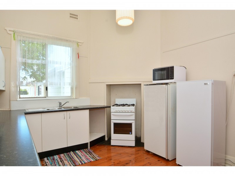 18 Rawson Street, Mayfield NSW 2304