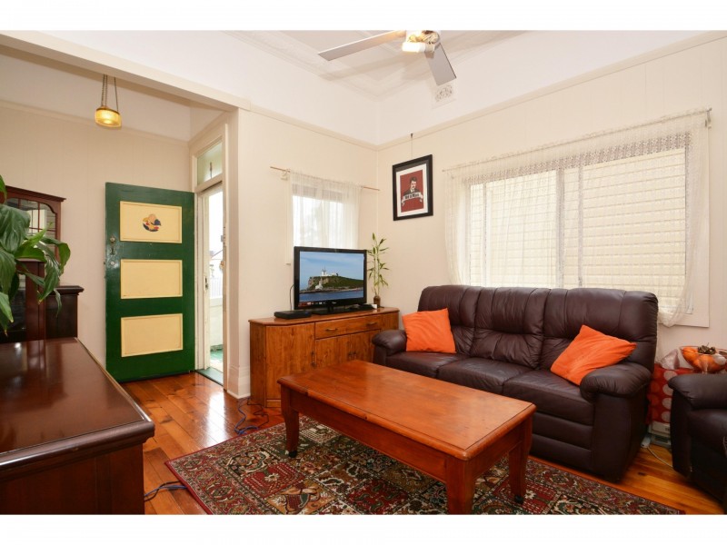 18 Rawson Street, Mayfield NSW 2304