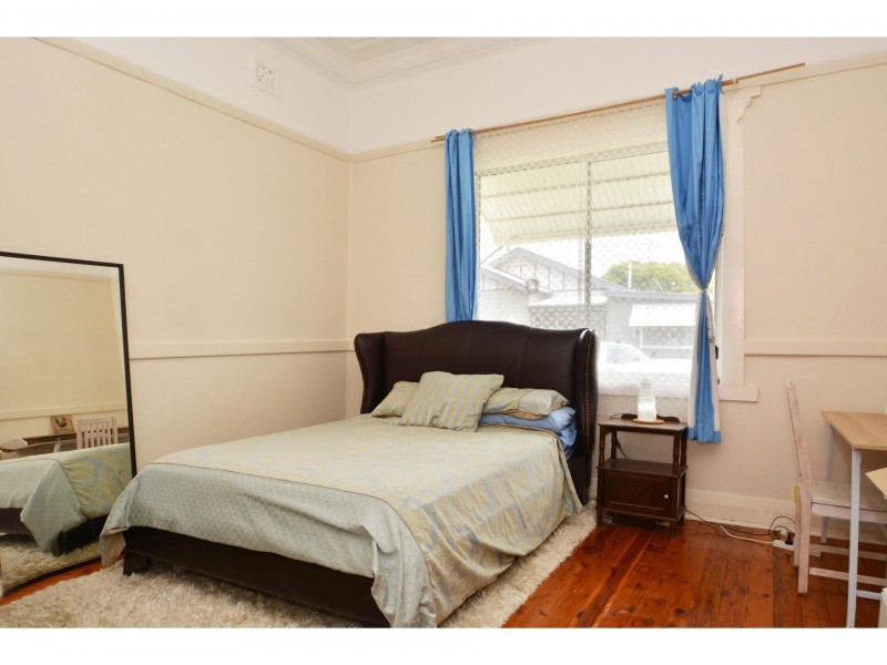 18 Rawson Street, Mayfield NSW 2304