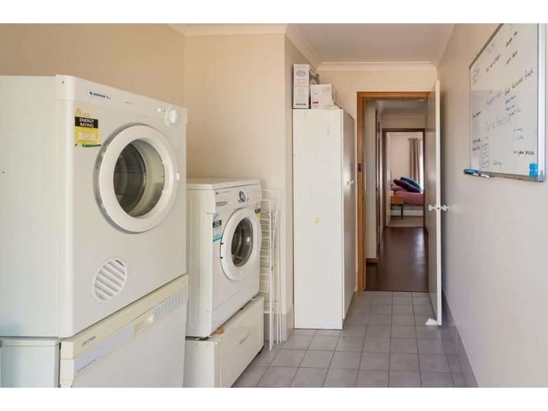 b/5 Gorst Court, Eaton WA 6232