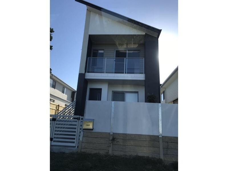 98 McDermott Parade, Rochedale QLD 4123