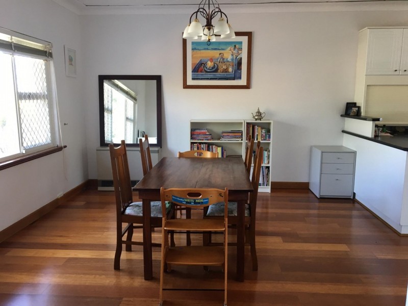15 Pass Crescent, Beaconsfield WA 6162