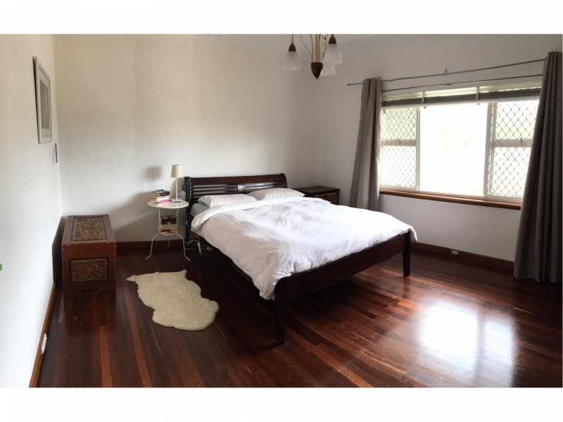 15 Pass Crescent, Beaconsfield WA 6162