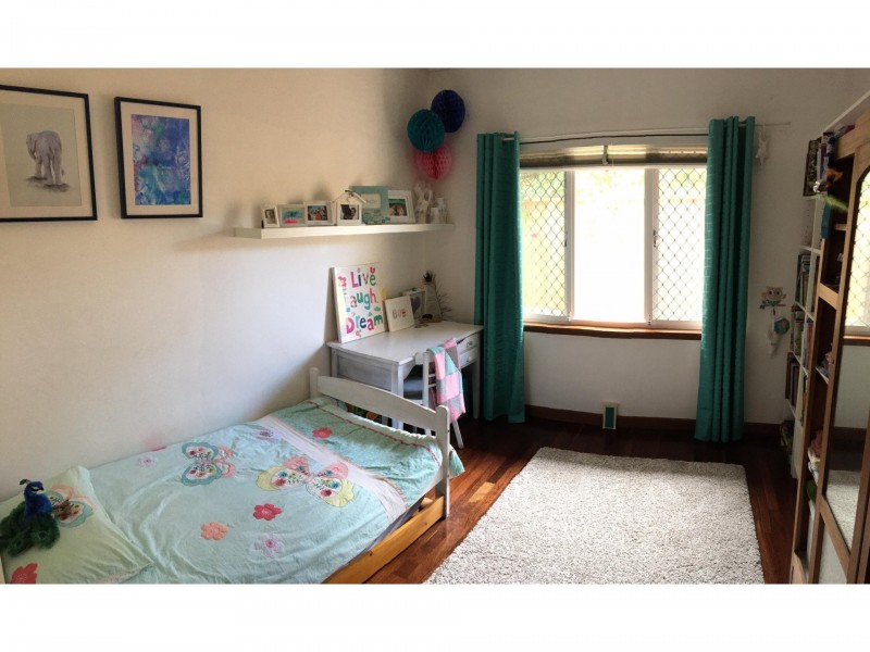 15 Pass Crescent, Beaconsfield WA 6162