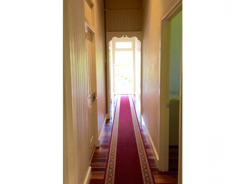 2 Elfin Street, East Brisbane QLD 4169