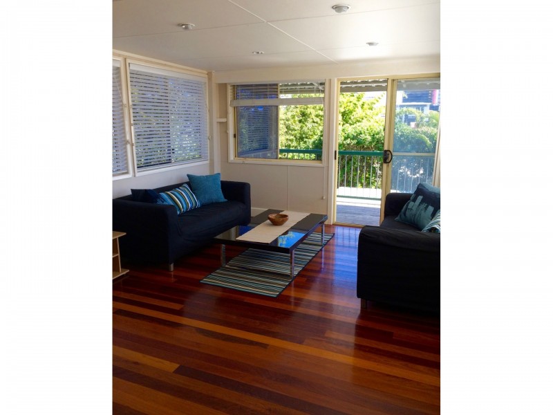 2 Elfin Street, East Brisbane QLD 4169