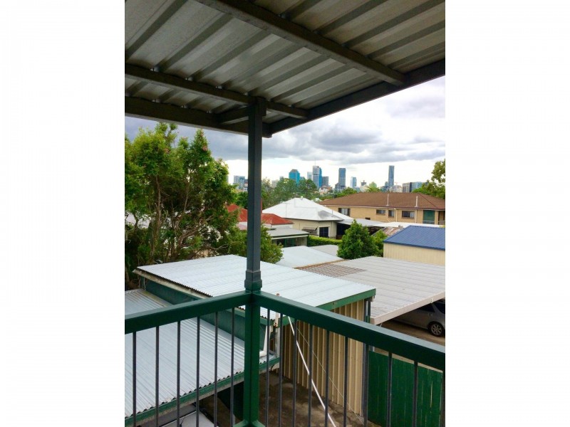 2 Elfin Street, East Brisbane QLD 4169