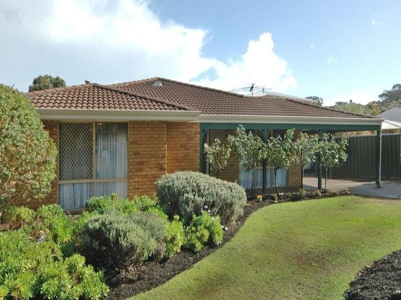 6 Lockyer court, Duncraig WA 6023