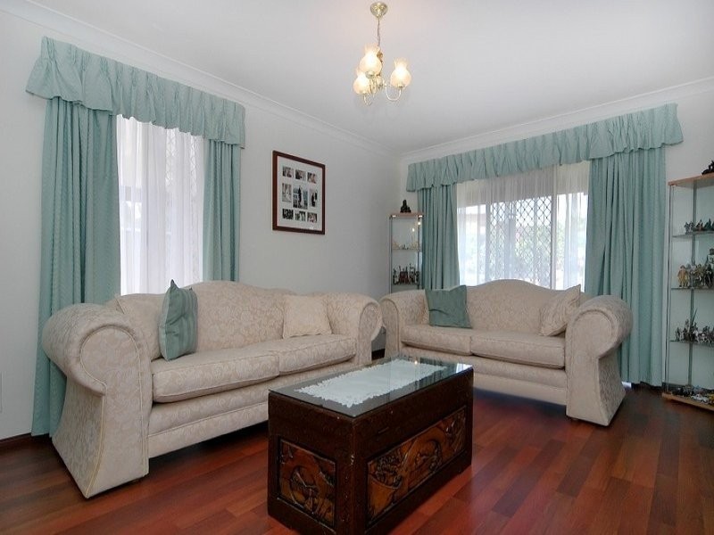 6 Lockyer court, Duncraig WA 6023