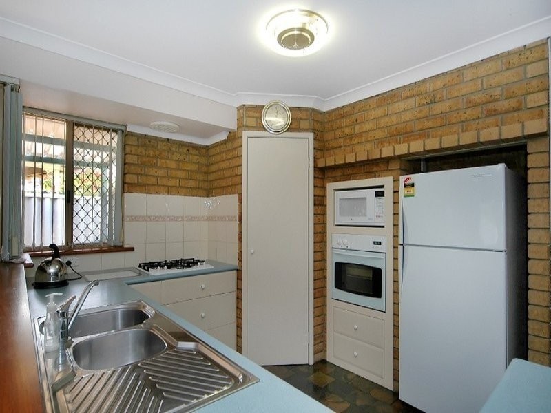 6 Lockyer court, Duncraig WA 6023