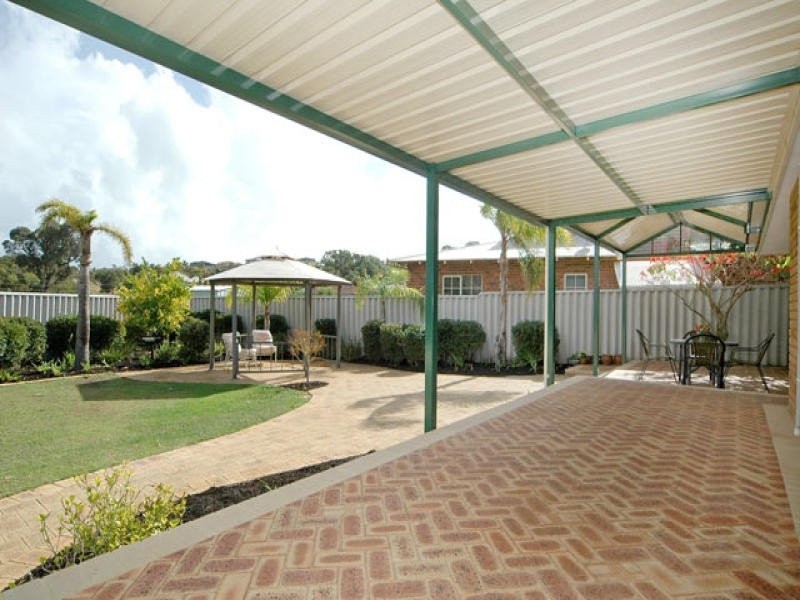 6 Lockyer court, Duncraig WA 6023