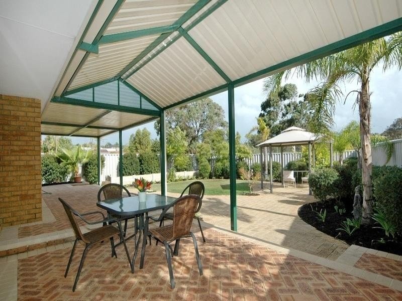 6 Lockyer court, Duncraig WA 6023
