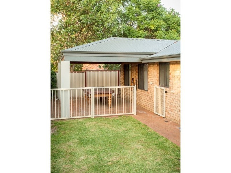 22 Bombard Street, Ardross WA 6153