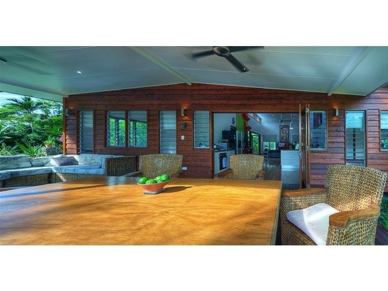 Clifton Beach QLD 4879