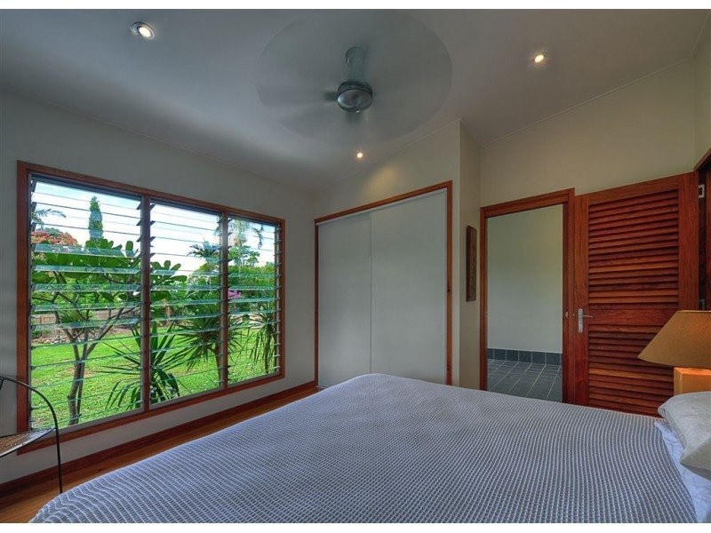 Clifton Beach QLD 4879