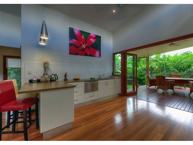 Clifton Beach QLD 4879