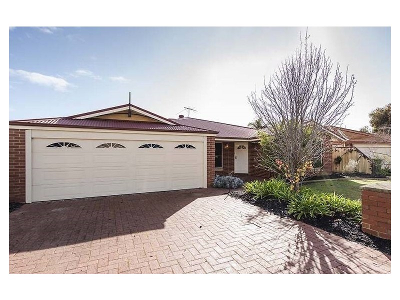 4 Charm Way, Atwell WA 6164