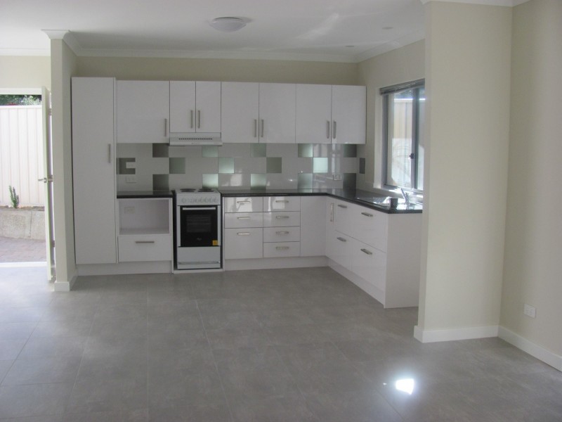 6B Cuff Street, Hamersley WA 6022