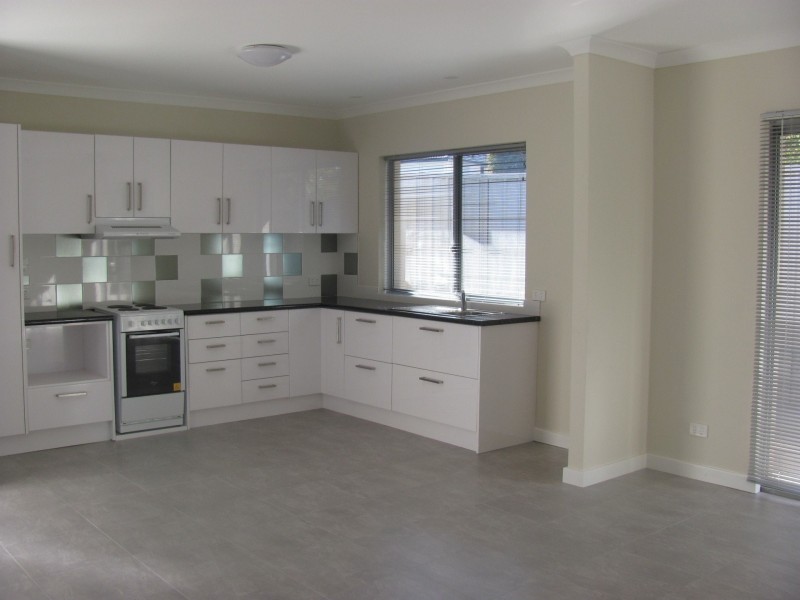 6B Cuff Street, Hamersley WA 6022