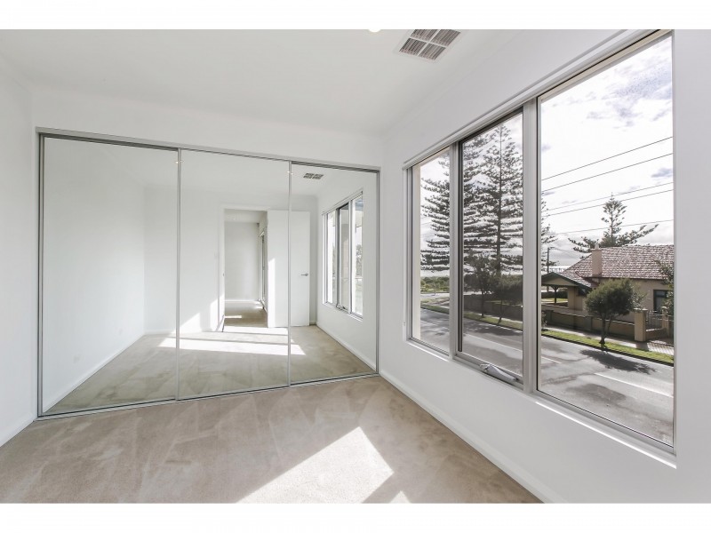 4 Ralston, Largs Bay SA 5016