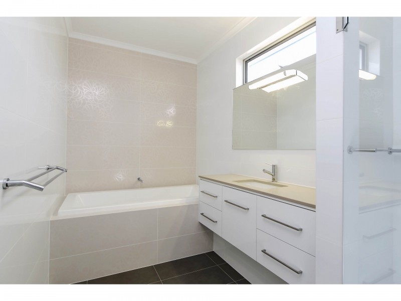 4 Ralston, Largs Bay SA 5016