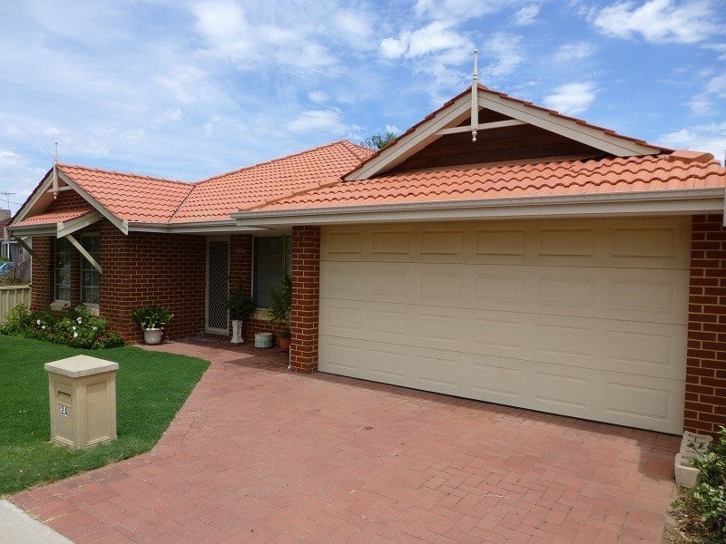 2A Finnan Street, Cloverdale WA 6105