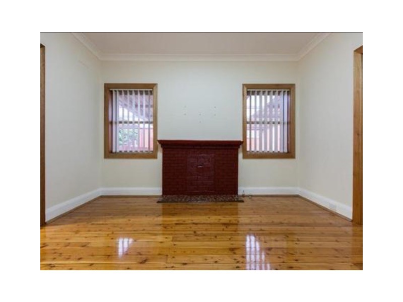 374 Princes Highway, Corrimal NSW 2518