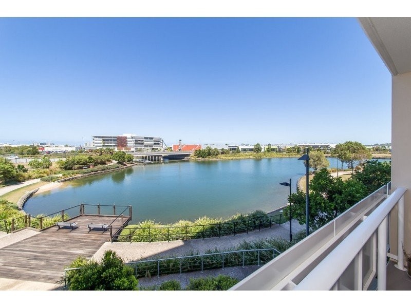 7102/7 Emporio Place, Maroochydore QLD 4558