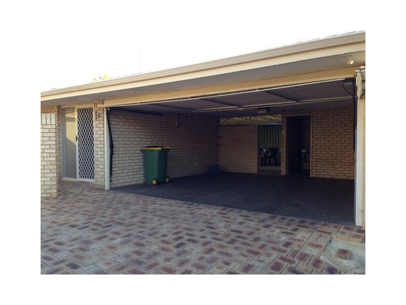 2/15 Hazel Street, Como WA 6152