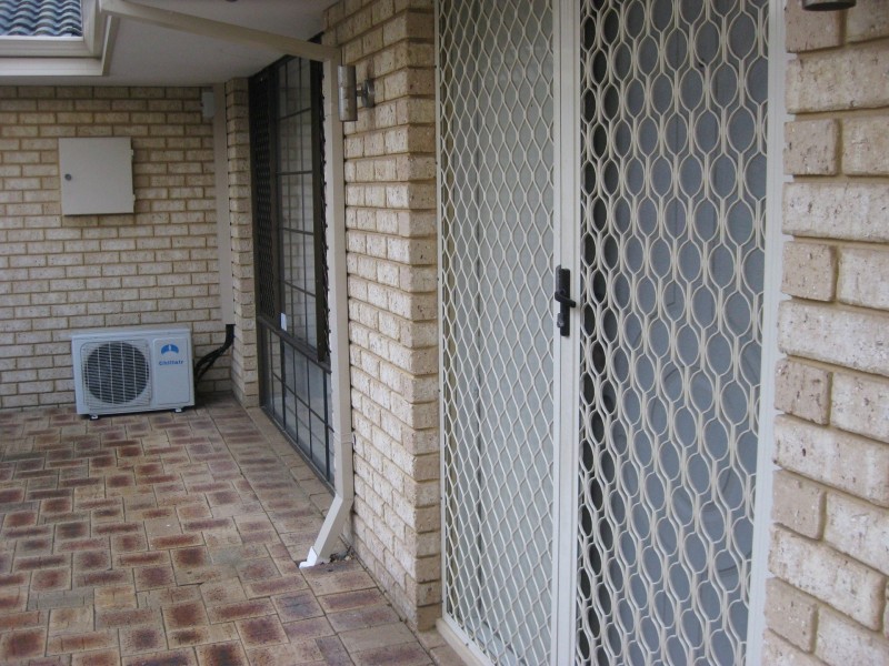 2/15 Hazel Street, Como WA 6152