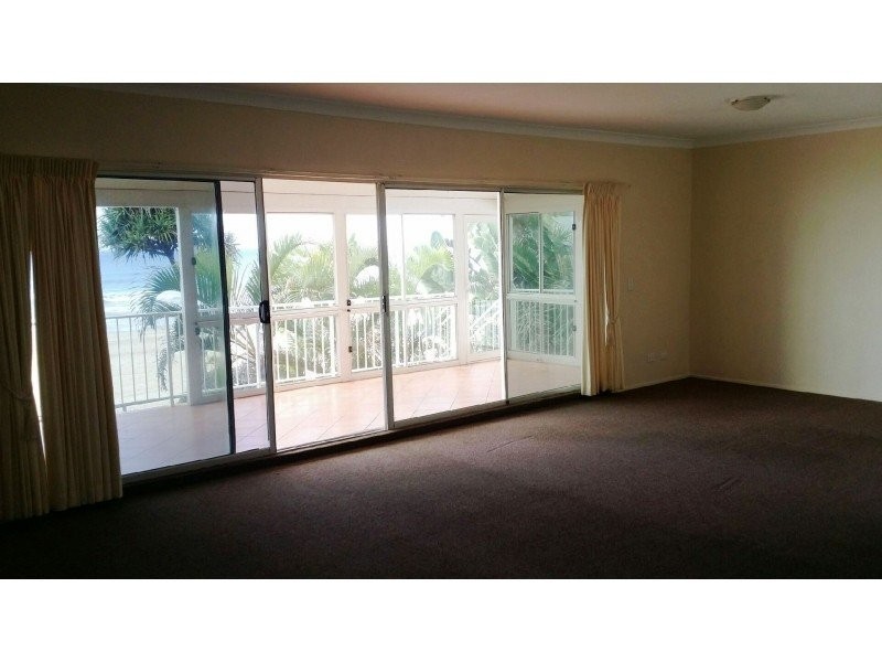 4/3513 Main Beach Parade, Main Beach QLD 4217