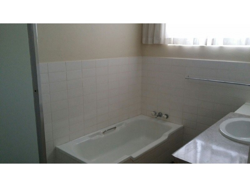 4/3513 Main Beach Parade, Main Beach QLD 4217