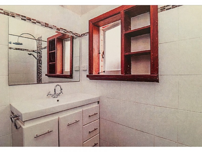 166 Douglas Avenue, Kensington WA 6151