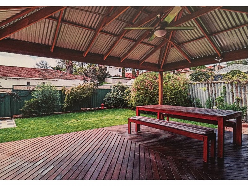 166 Douglas Avenue, Kensington WA 6151