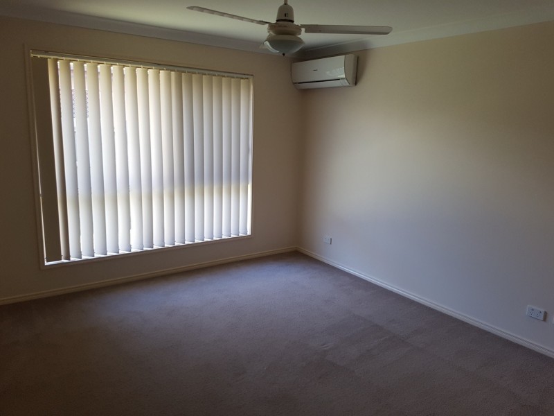 12 Lilyvale Crescent, Ormeau QLD 4208
