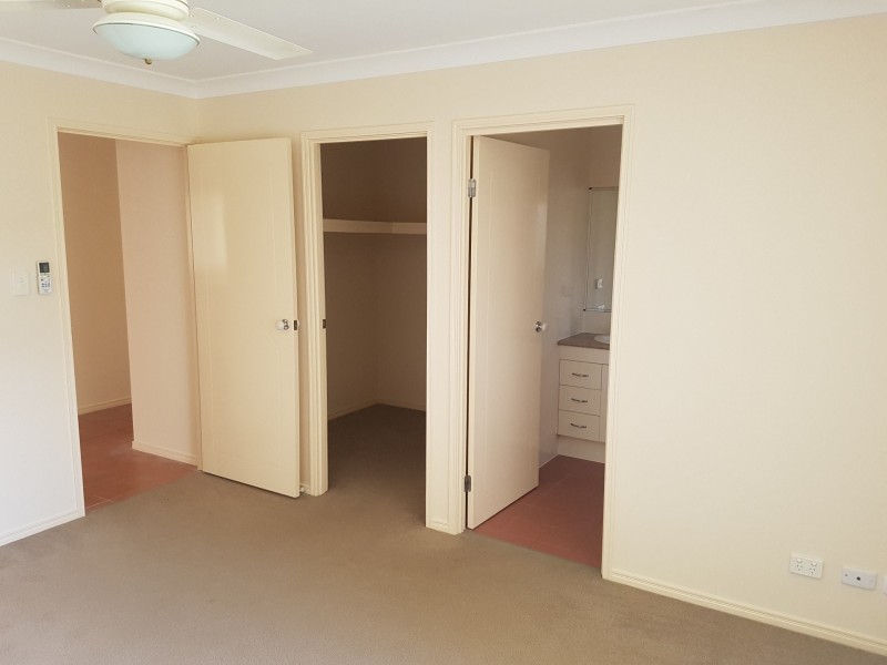 12 Lilyvale Crescent, Ormeau QLD 4208