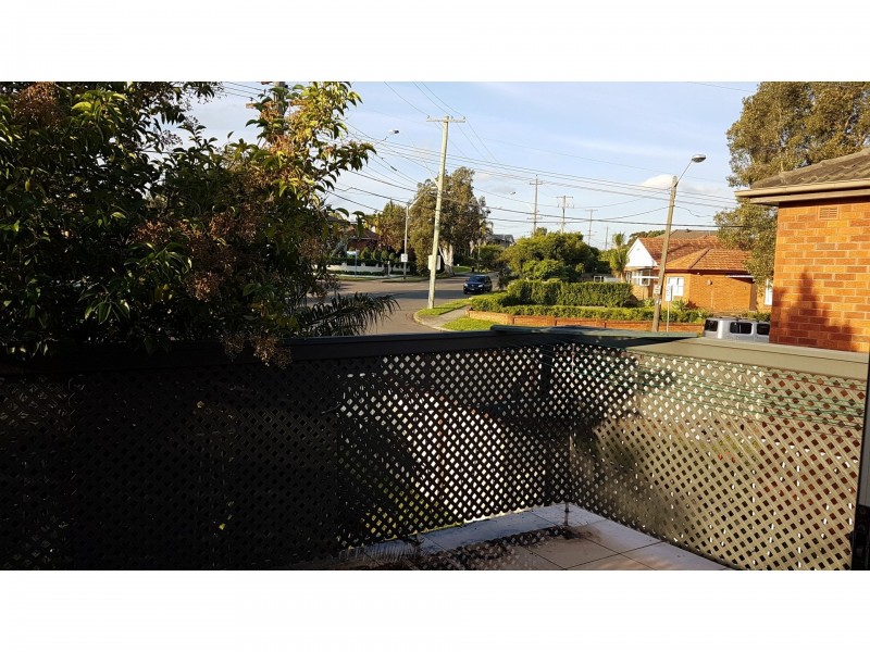 3/28 broadarrow road, Narwee NSW 2209