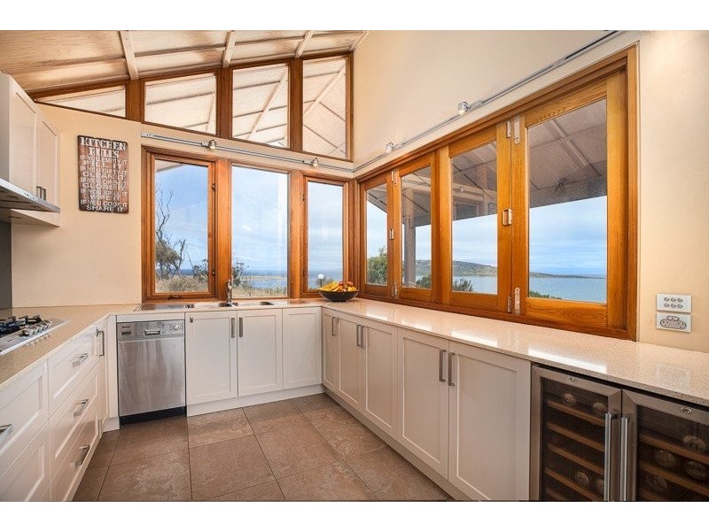 112 Skeggs Avenue, White Beach TAS 7184