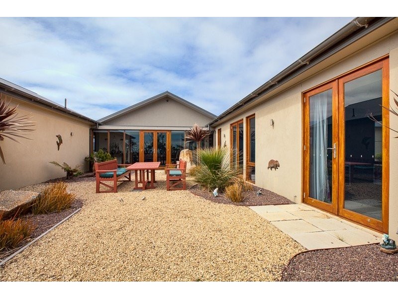 112 Skeggs Avenue, White Beach TAS 7184